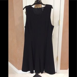 Elegant Black Sleeveless Dress